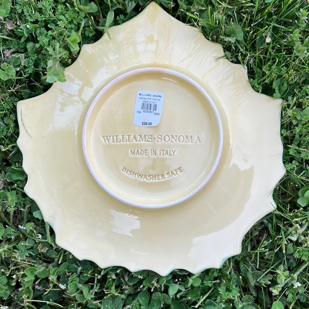 Williams Sonoma Yellow and Green Leaf Dinnerware Set